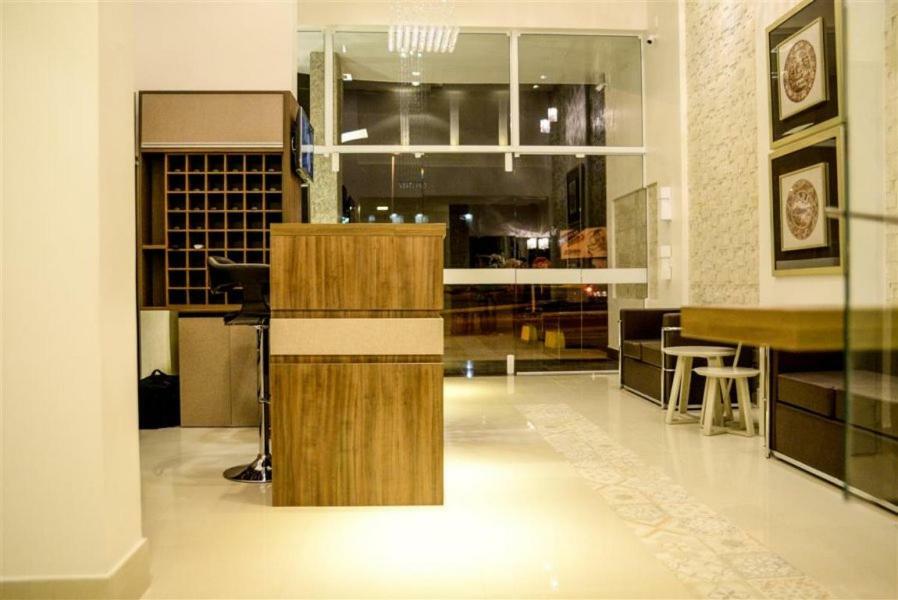 Grand Café Hotel Manhuacu Buitenkant foto